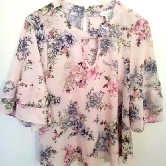 Urban Romantics Ruffled 3/4 Sleeve Blouse with PeekaBoo Opening at Front - Picture 1 of 14